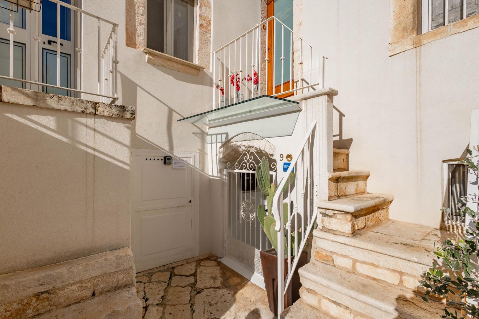 Antiche Mura Apartments"Cielo Di Puglia" -2 Matrimoniali, Cucina E Terrazzo Turi Exterior photo
